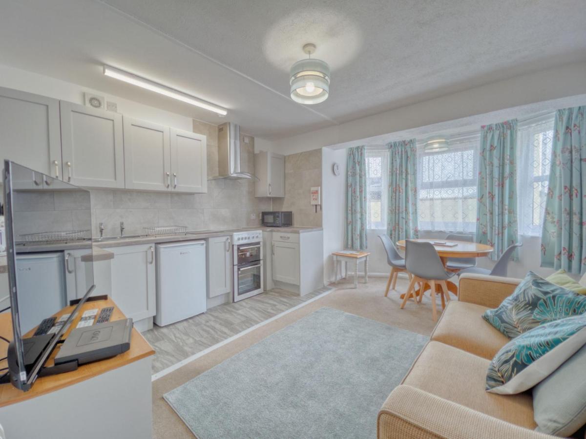 פיינטון Apartment 7 - 1 Bedroom Sea Front Location - Step Free Access From Rear - Free Parking מראה חיצוני תמונה